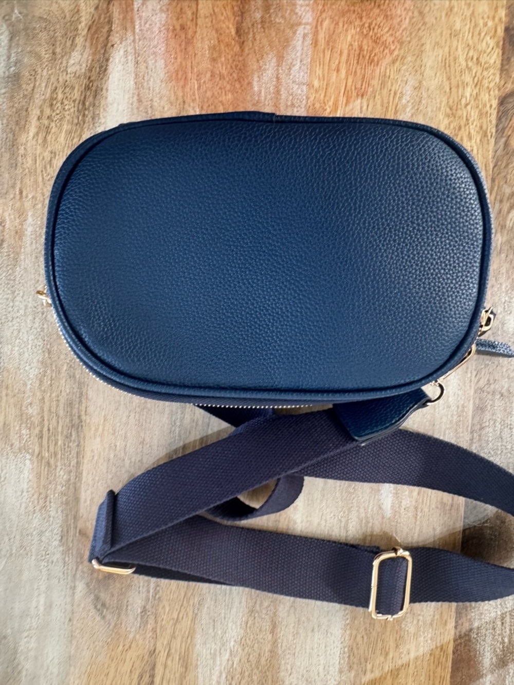 SOLD! SOLD! Jen & Co Sky Dual Zip Crossbody w/ Slip Pocket - Picture 2 of 8